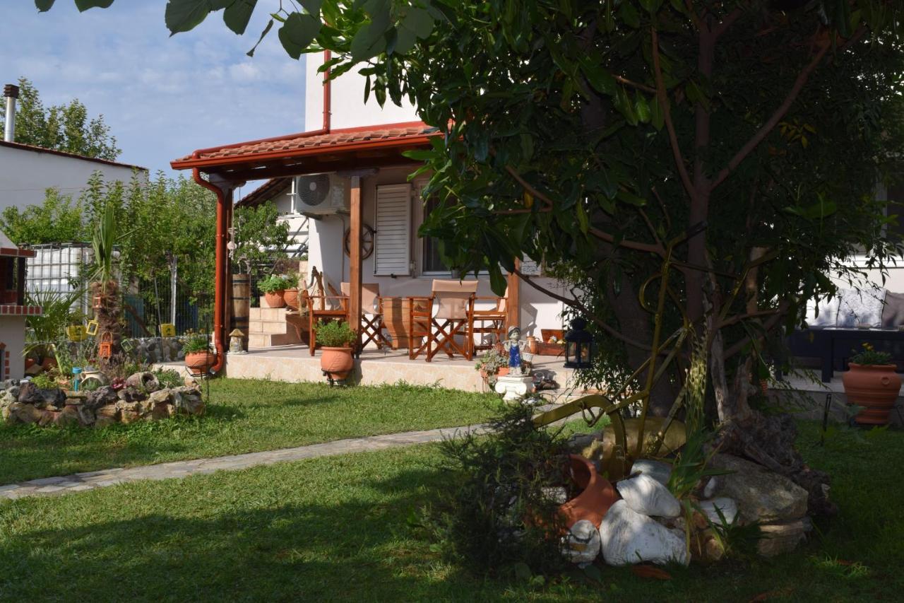 Garden's Villa Leptokaryá